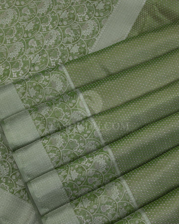 Olive Green Kanjivaram Silk Saree - D526(A) - View 3