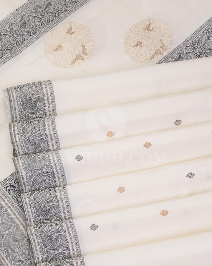 Cream And Dark Grey Kanjivaram Silk Saree - S1162(A) - View 4