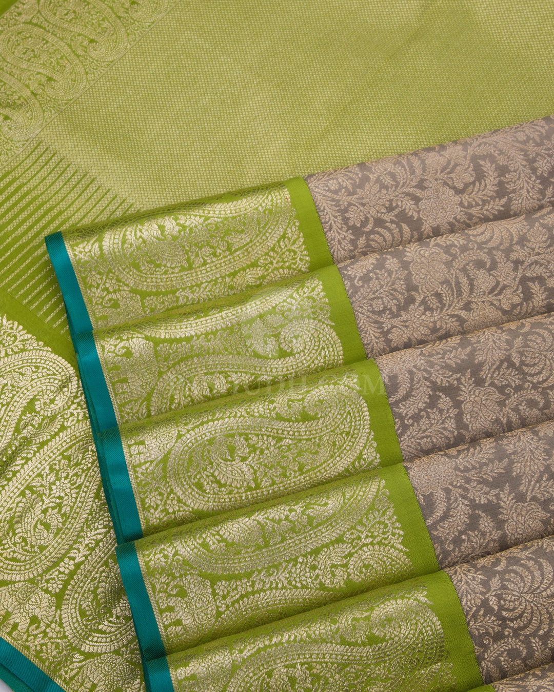 Grey and Mehendi Green Pure Zari Kanjivaram Silk Saree - S738 - View 5