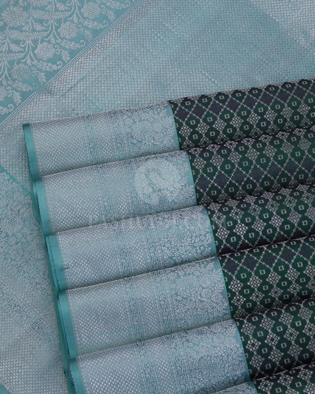 Bottle Green And Sky Blue Kanjivaram Silk Saree - DT251(E) - View 3