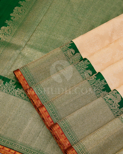 Ivory and Dark Green Kanjivaram Silk Saree - S955