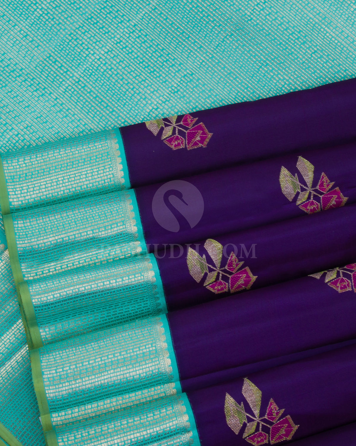 Royal Blue And Sky Blue Kanjivaram Silk Saree - S1153(A) - View 4