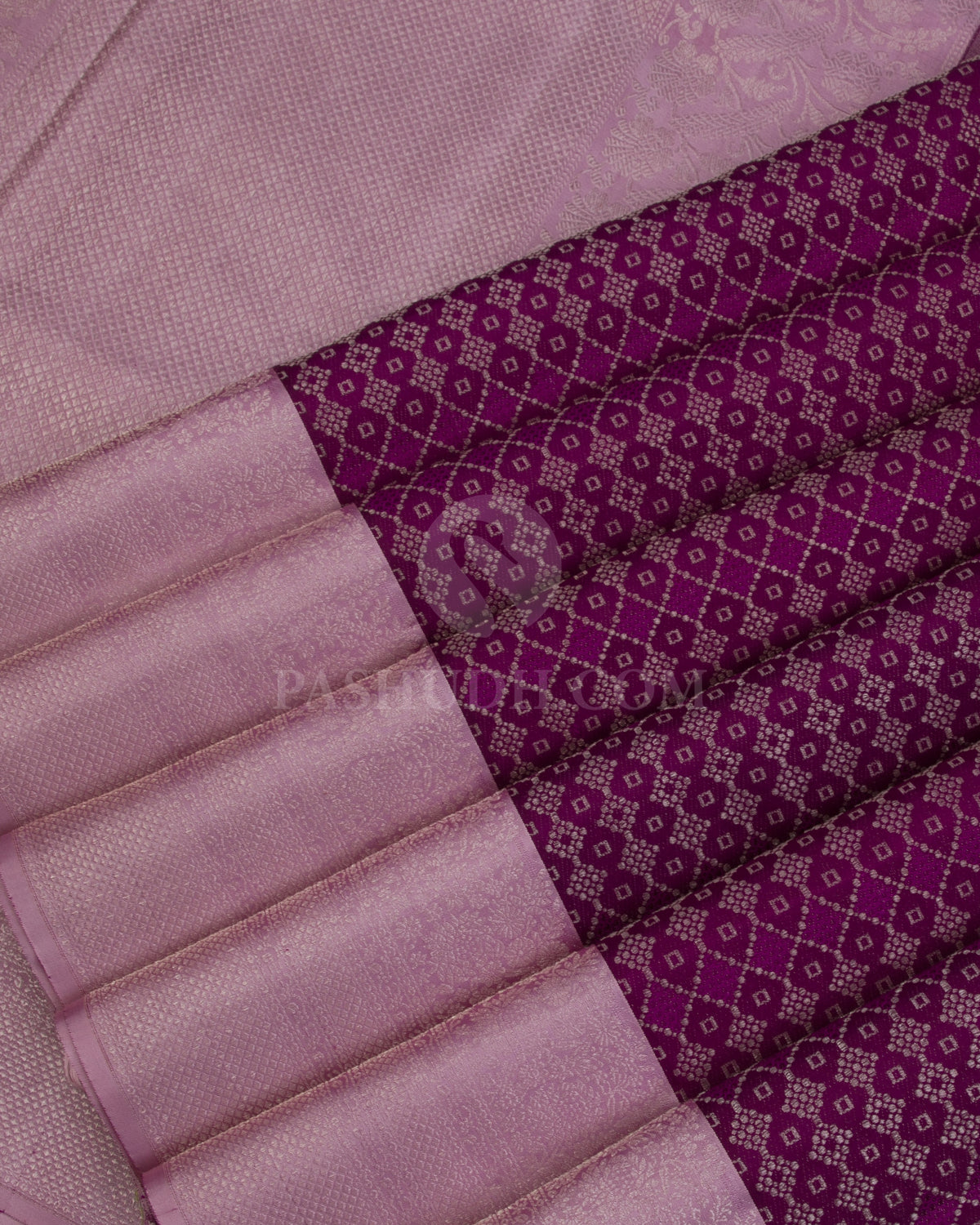 Violet and Lilac Kanjivaram Silk Saree - DT251 (C) - View 3