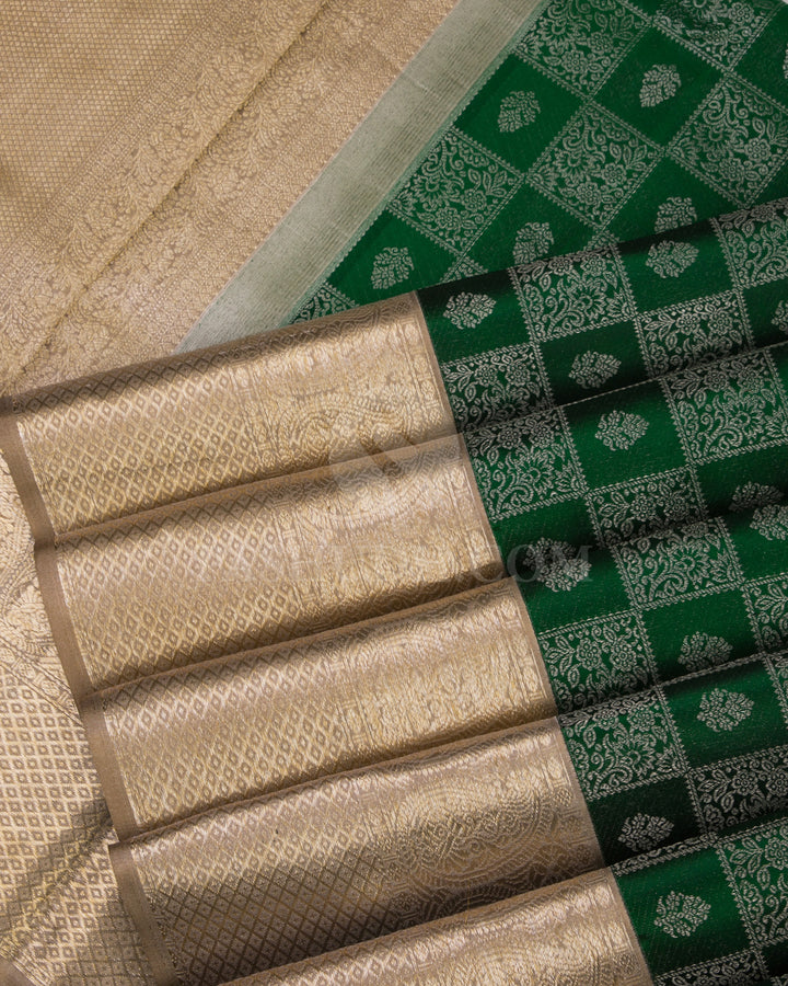Emerald Green and Beige Kanjivaram Silk Saree - DT185 - View 4
