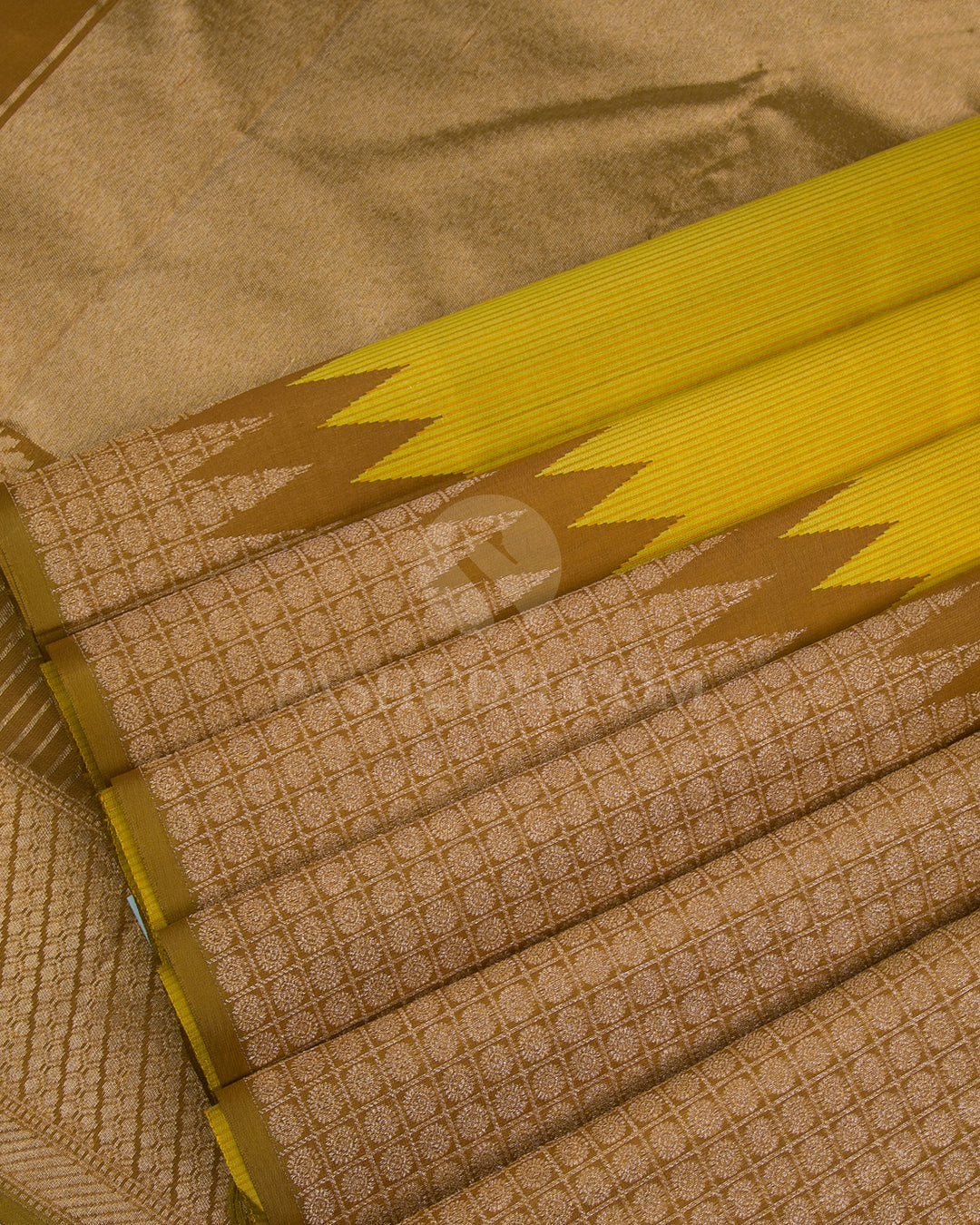 Yellow & Mehendi Green Rising Border Kanjivaram Silk Saree - S1088(A) - View 4