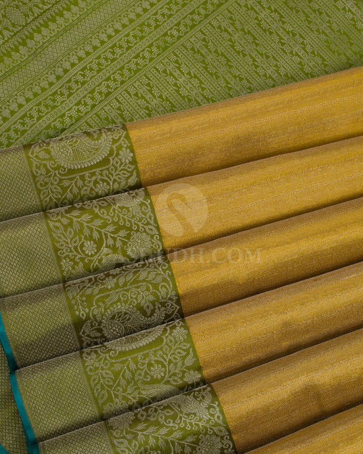 Gold & Pear Green Kanjivaram Silk Saree - DT261(B) - View 3