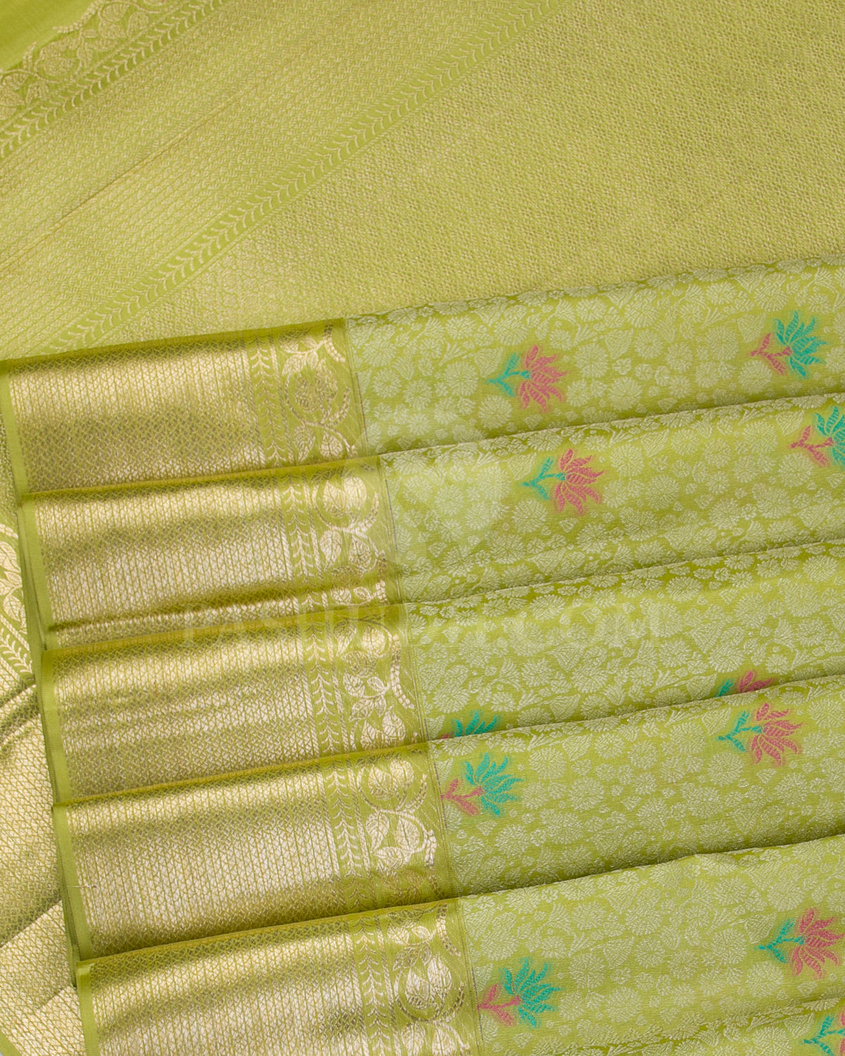 Parrot Green Kanjivaram Silk Saree - DJ316(A) - View 3