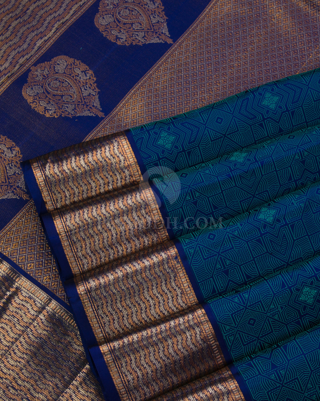 Sapphire Kanjivaram Silk Saree - DJ215 - View 4