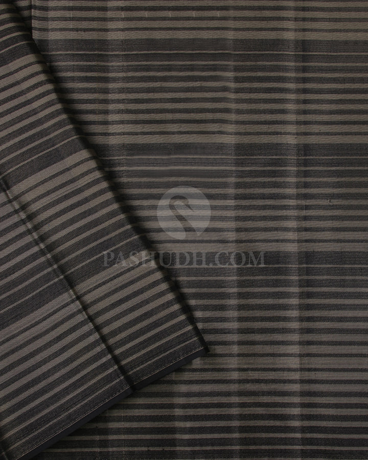 Black Kanjivaram Silk Saree - DJ305(B) - View 2