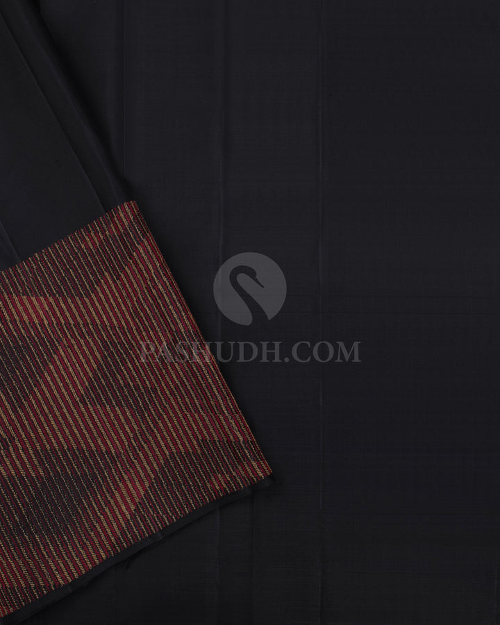 Deep Khaki & Black Kanjivaram Silk Saree - S1108(A) - View 3