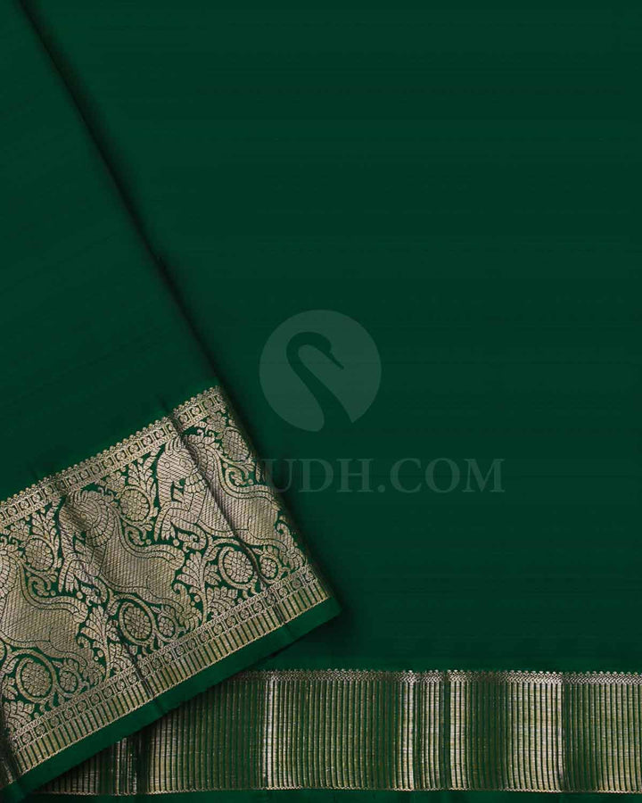 Ivory And Green Kanjivaram Silk Saree - S1222(B)