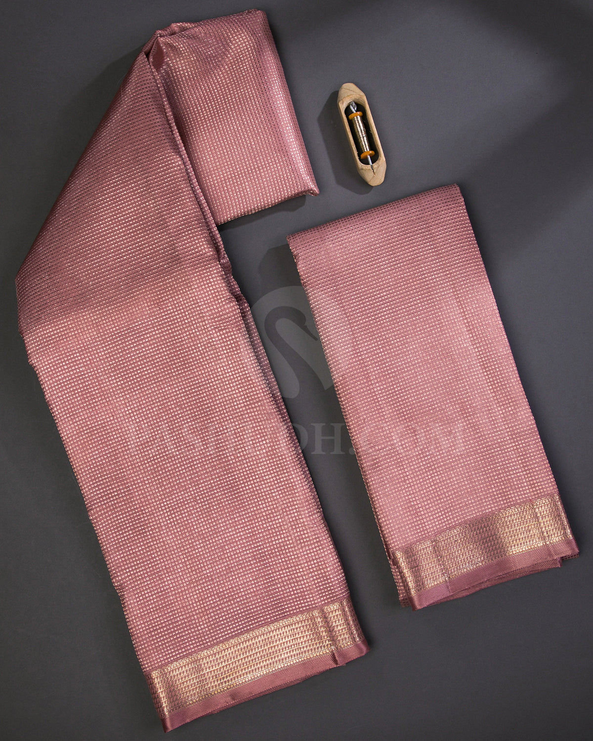 Mauve Pink Silk Dhothi With Matching Silk Angavasthram Set - V21