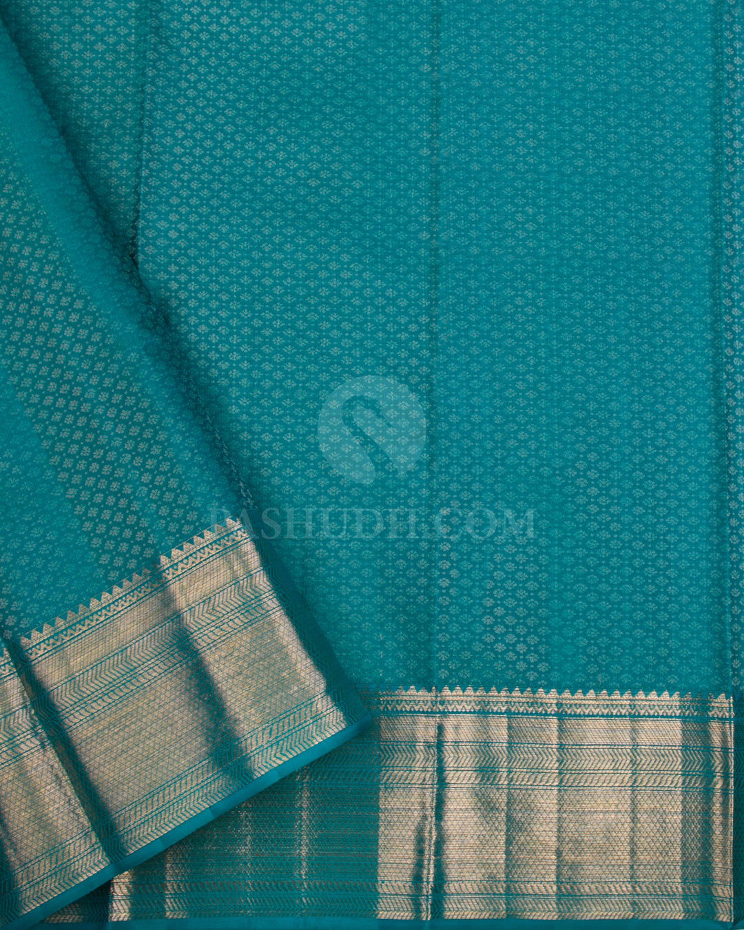 Leaf Green & Peacock Blue Kanjivaram Silk Saree - D523(B) - View 3