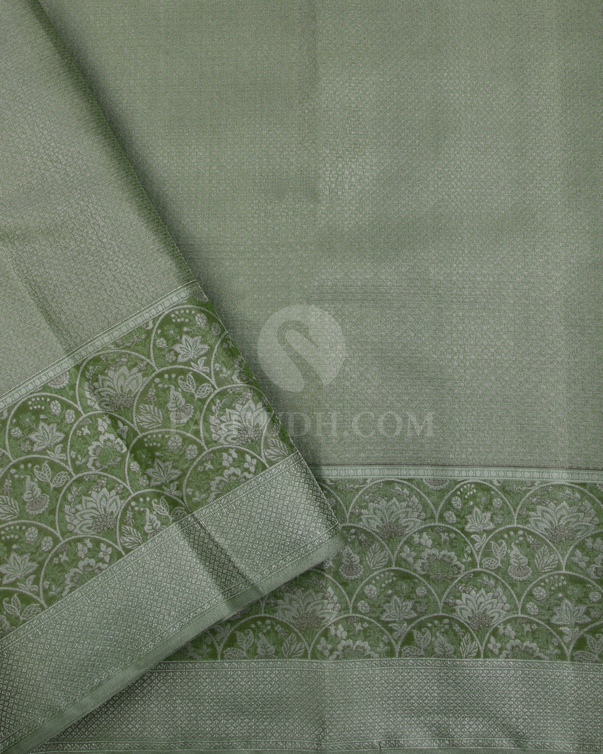 Olive Green Kanjivaram Silk Saree - D526(A) - View 2