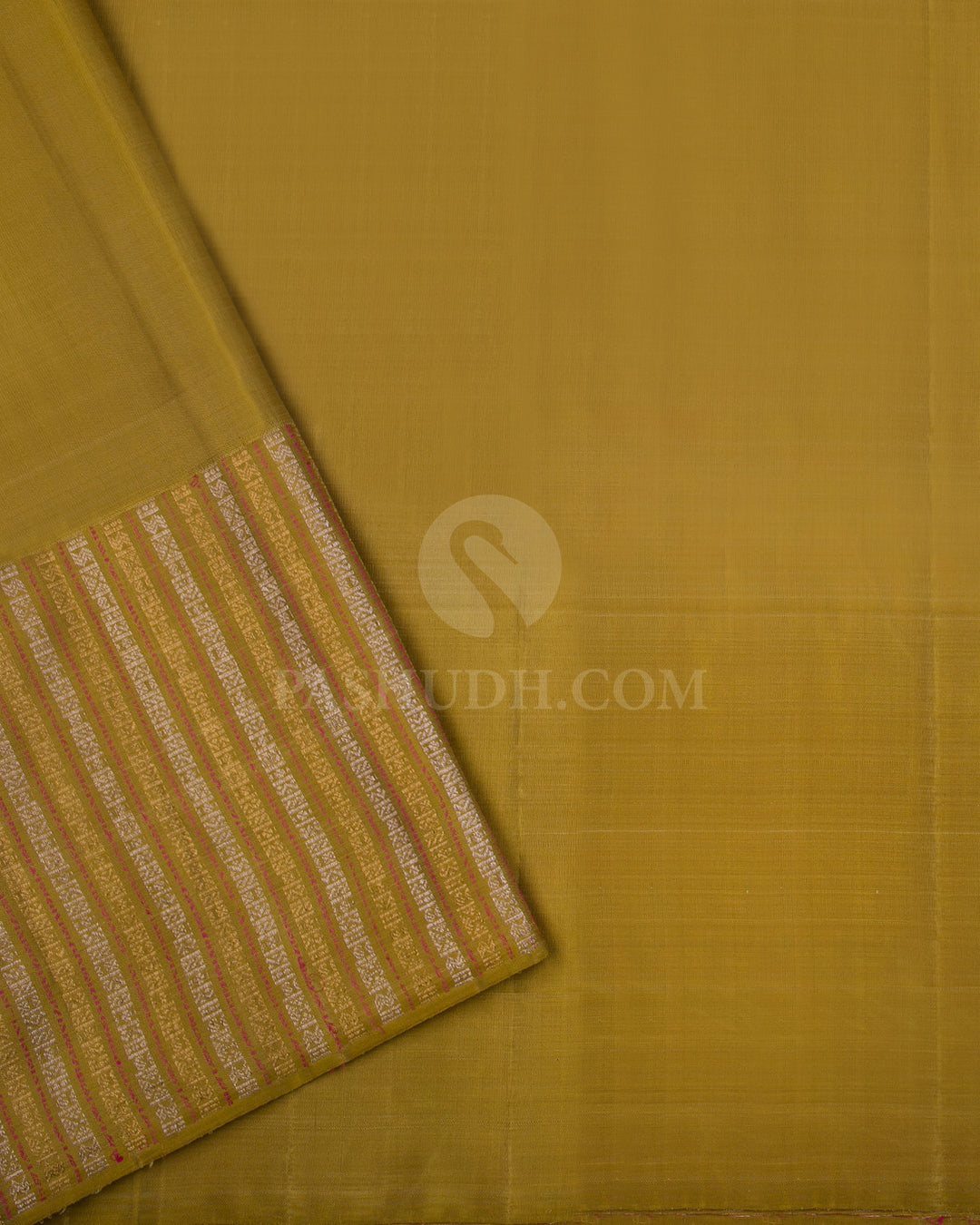 Cream/ Ivory & Mehendi Green Kanjivaram Silk Saree - S1039(A) - View 3