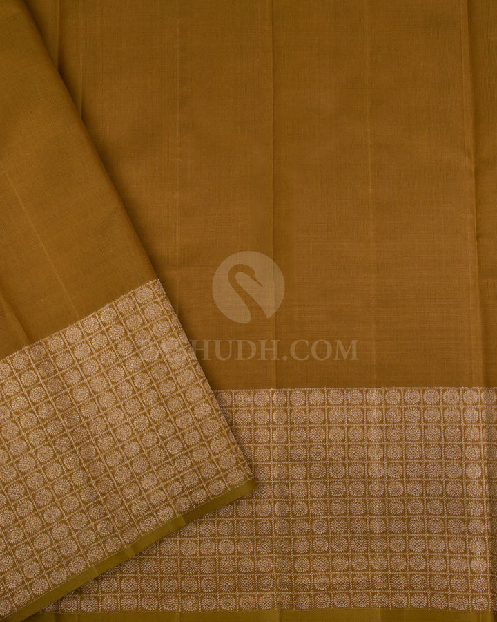 Yellow & Mehendi Green Rising Border Kanjivaram Silk Saree - S1088(A) - View 3