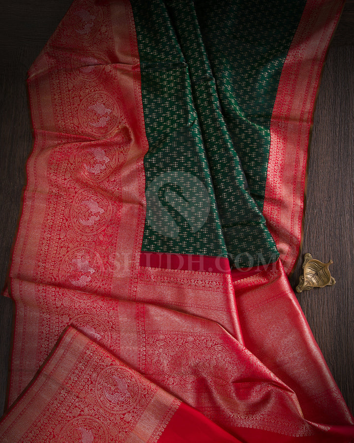 Green And Red  Kanjivaram Silk Saree - S1215(A)