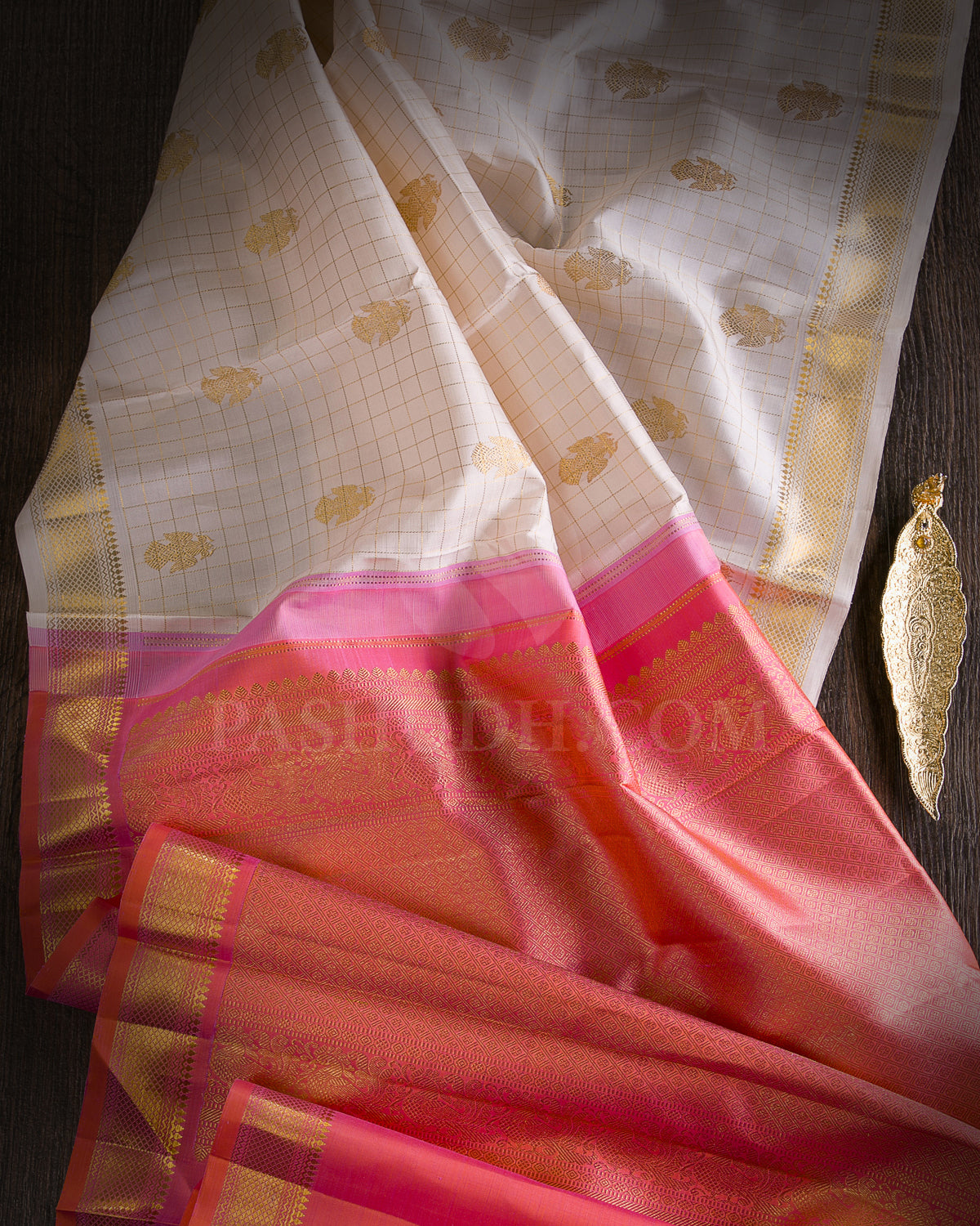 Off White And Peach Traditional Kanjivaram Silk Saree - SVJ32