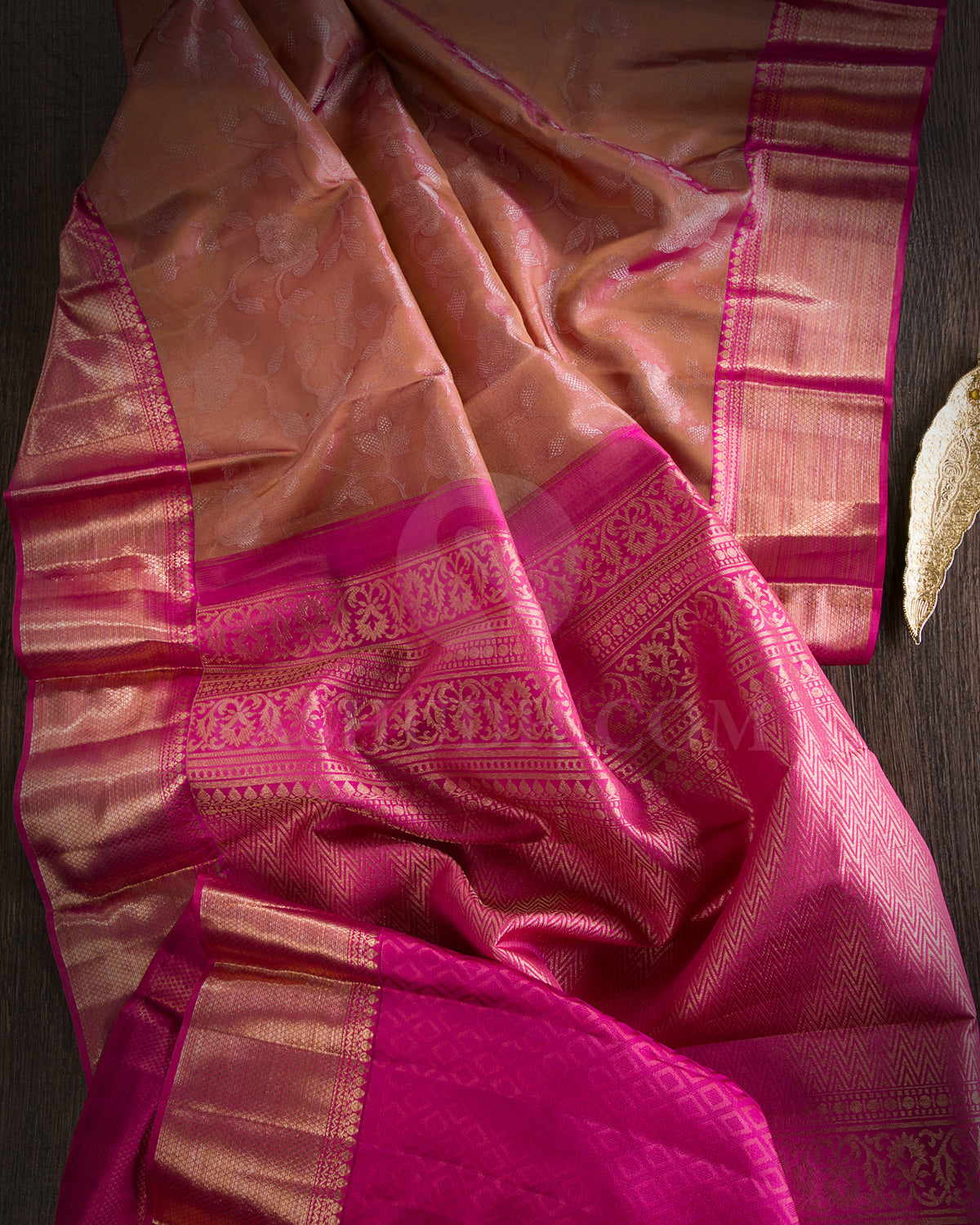 Mild Brown Shot Pink And Bright Pink Kanjivaram Silk Saree - D581(A)