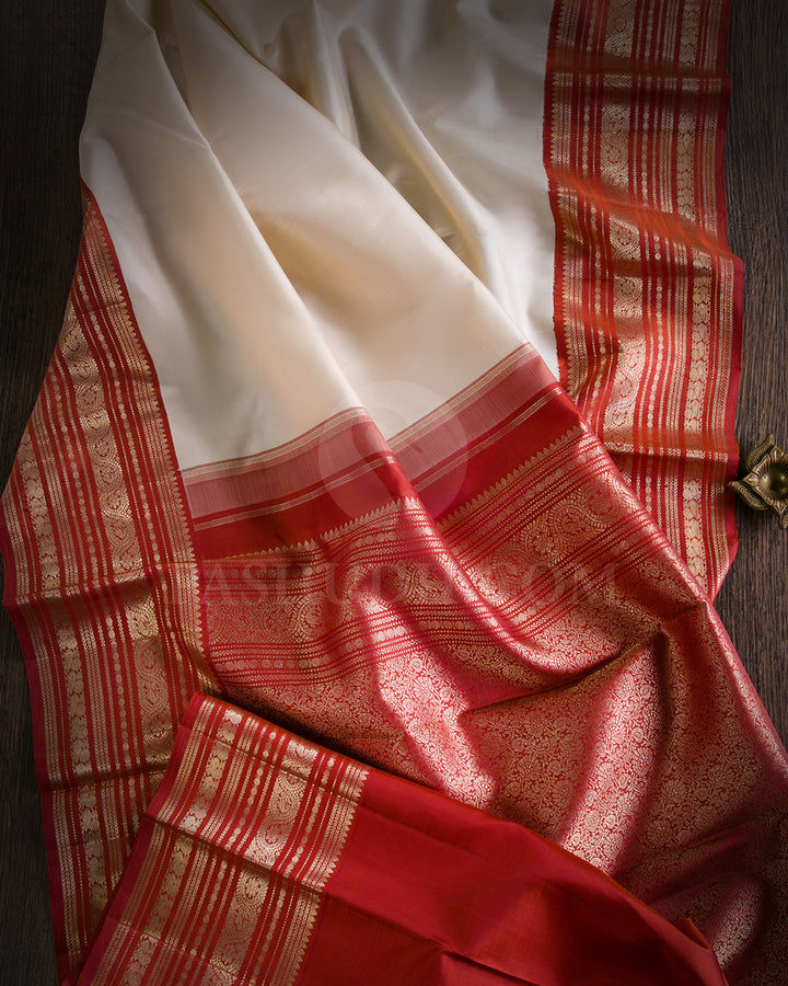 Off White And Brick Red Kanjivaram Silk Saree - S1302(A)