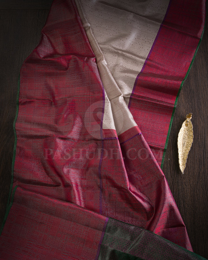 Ivory And Violet Kanjivaram Silk Saree - D582(B)