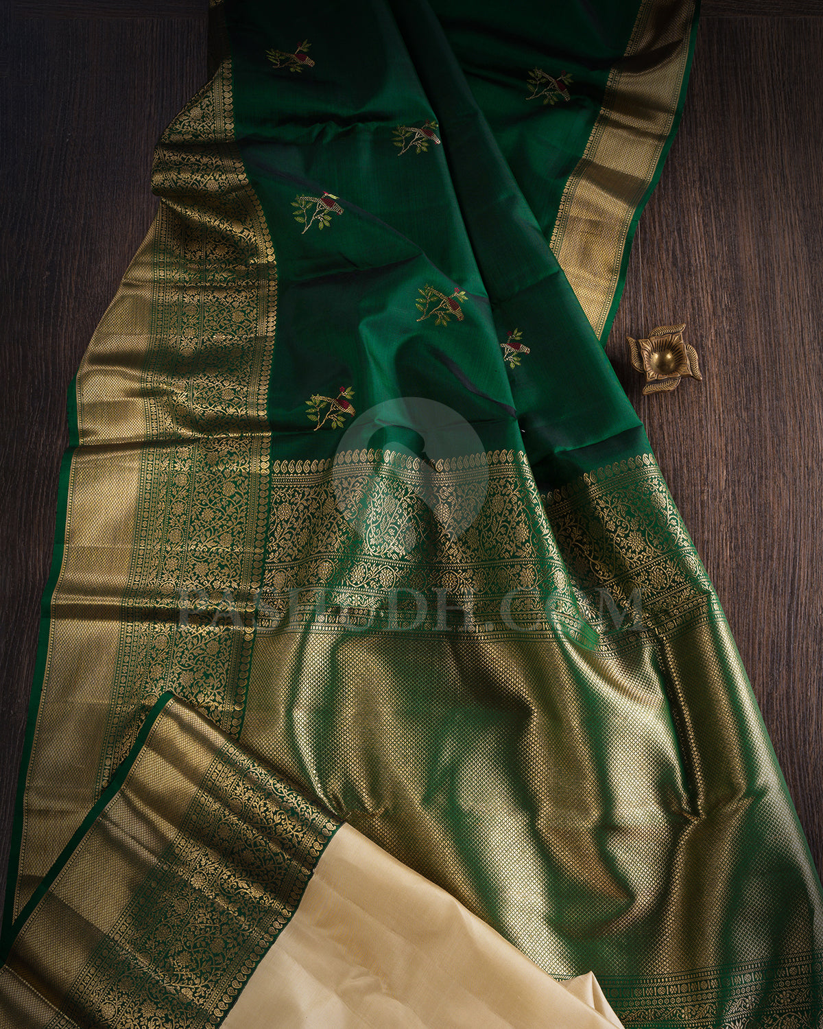 Forest Green Kanjivaram Silk Saree - S1393(A)