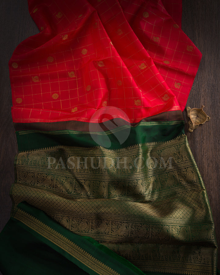 Chilly Red And Forest Green Borderless Kanjivaram Silk Saree - BKF3
