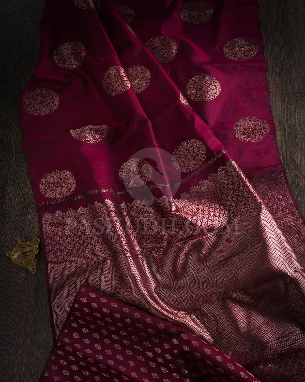 Maroon Borderless Traditional Kanjivaram Silk Saree - SVJ83