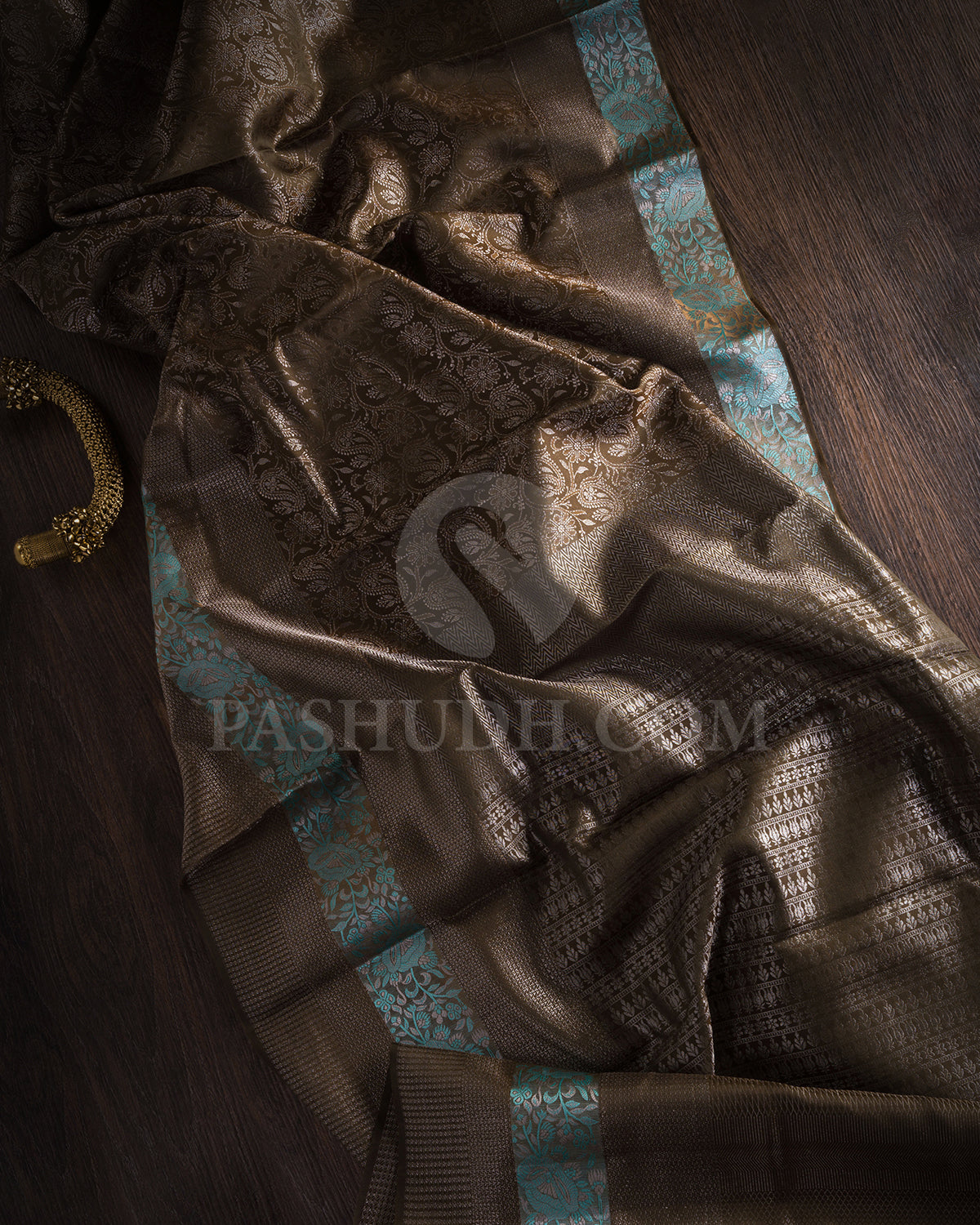 Walnut Brown And Sky Blue Kanjivaram Silk Saree - DT264(D)