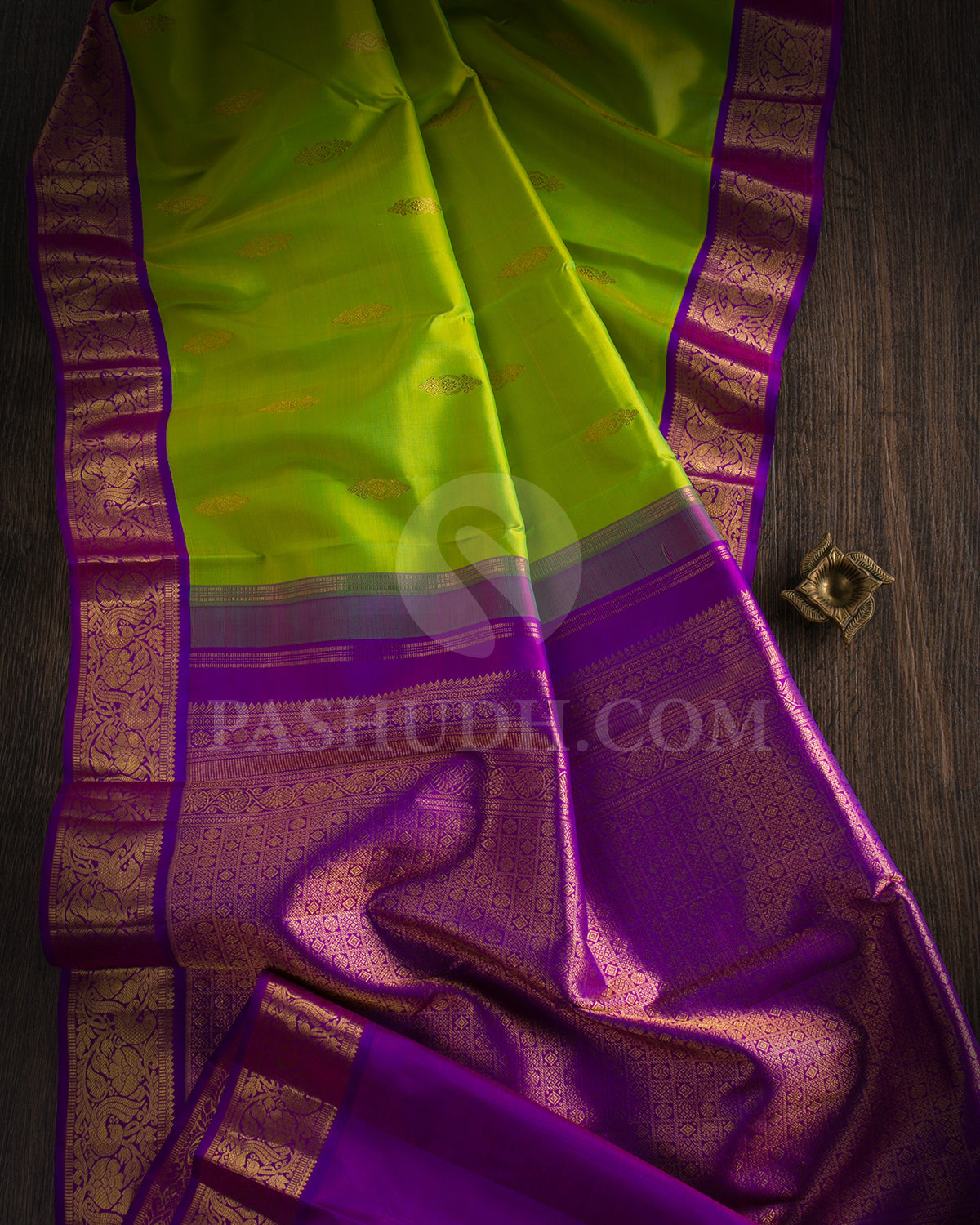 Dual Toned Green And Violet Traditional Kanjivaram Silk Saree - SVJ67