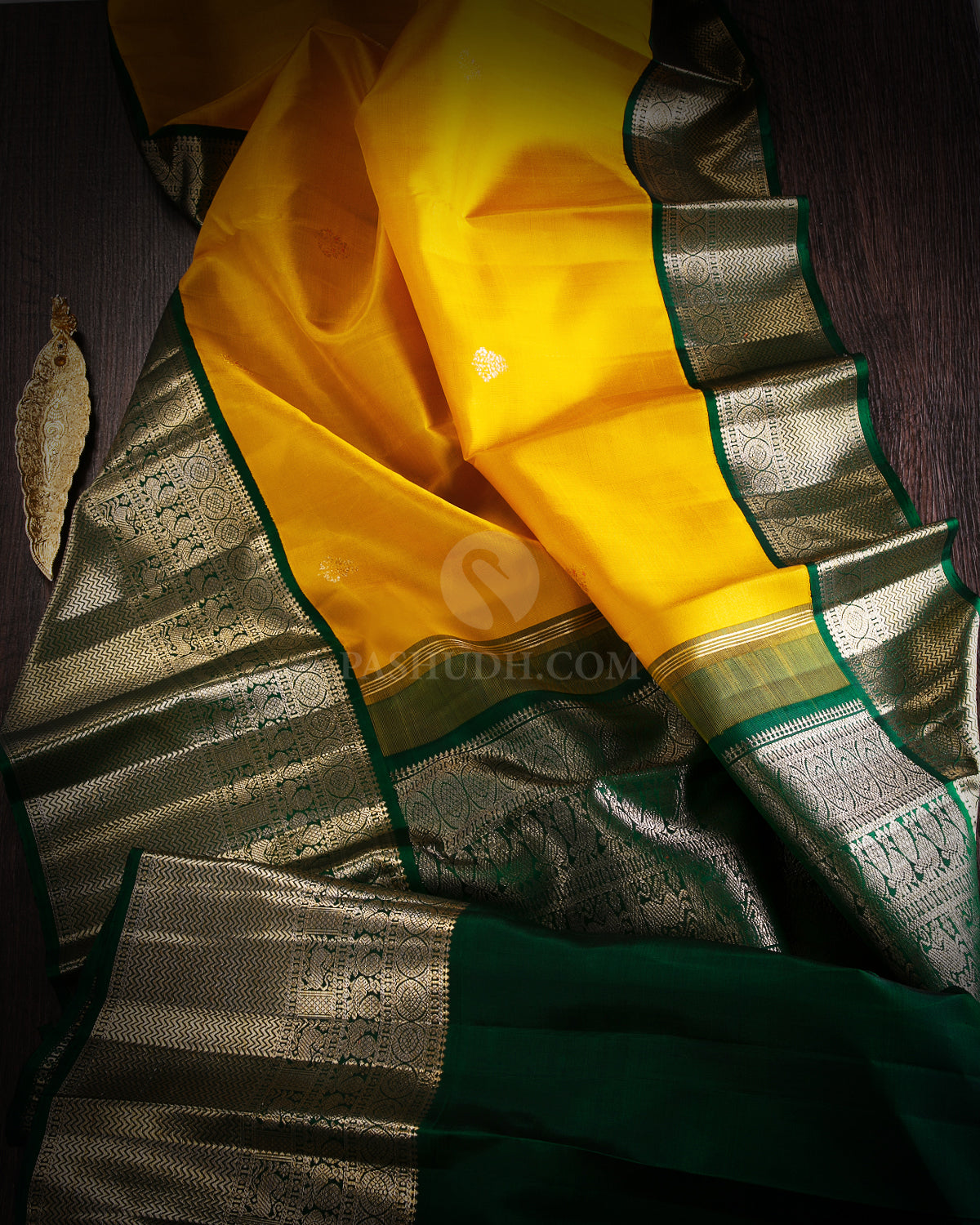 Yellow & Dark Green Kanjivaram Silk Saree - S870 - View 2