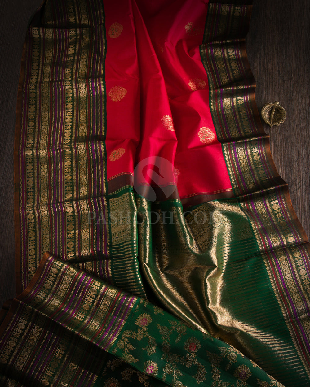 Red & Dark Green Kanjivaram Silk Saree - S1015(A) - View 1