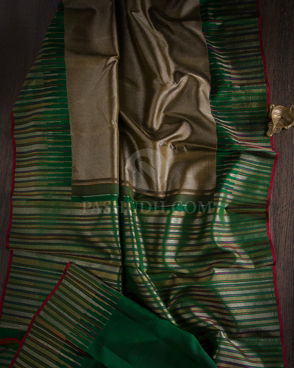 Mehendi Green & Forest Green Kanjivaram Silk Saree - S1033(B) - View 1