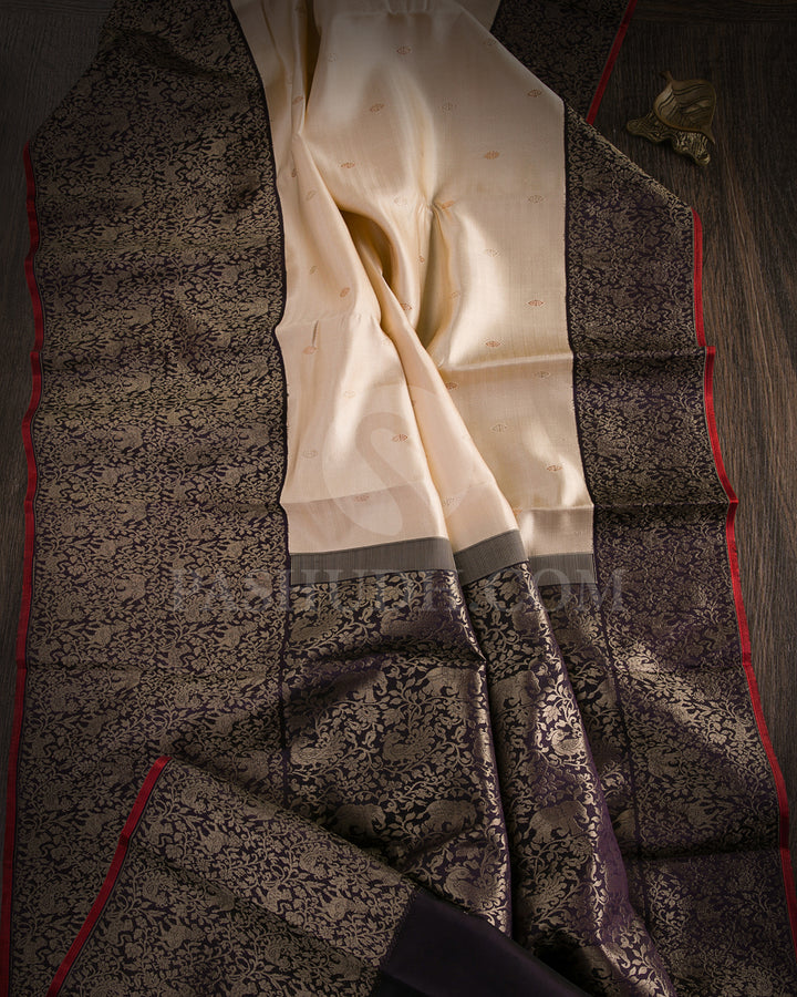 Cream And Black Kanjivaram Silk Saree - S1160(A) - View 1