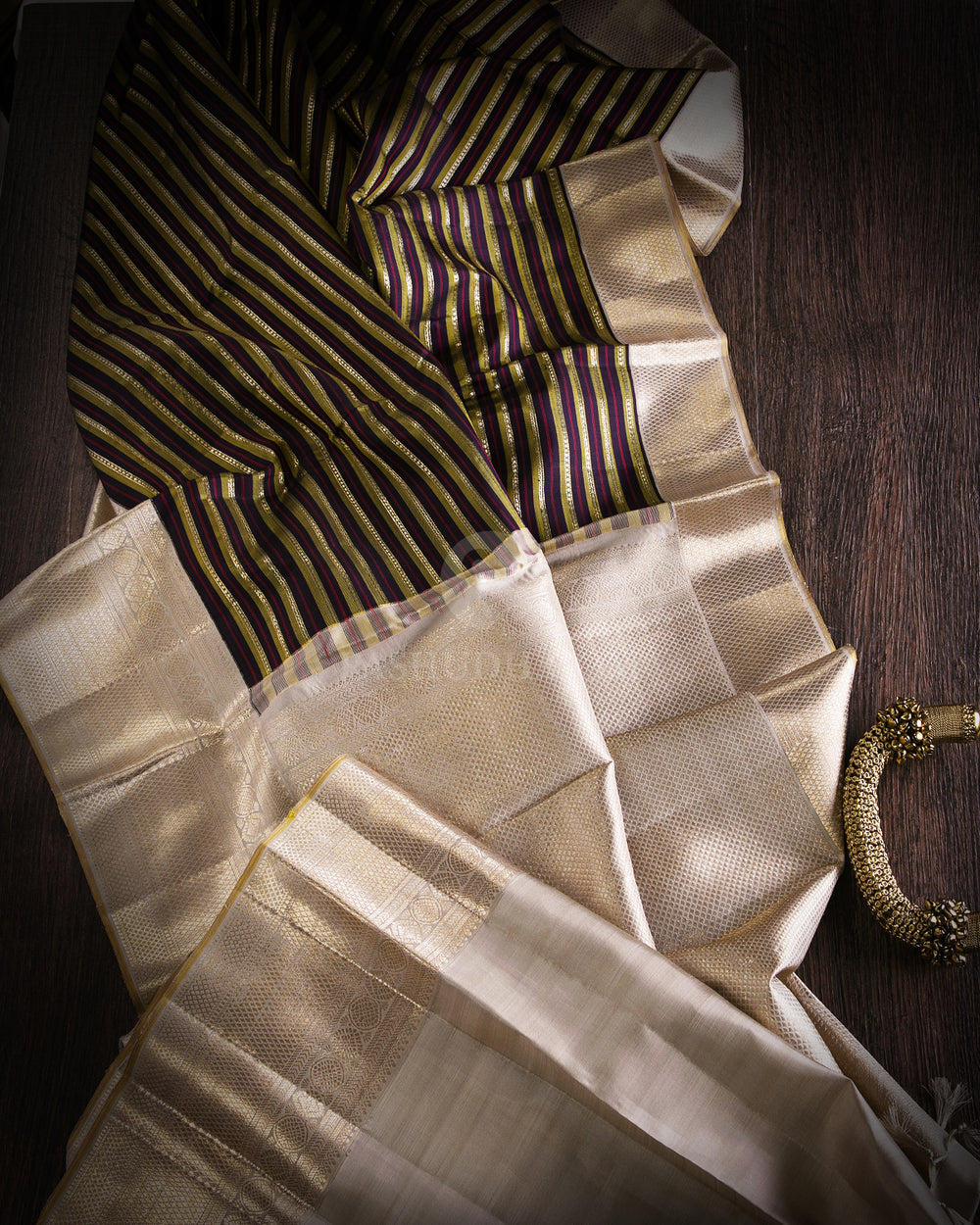 Navy Blue, Mehendi Green & Greige Kanjivaram Silk Saree - S880 - View 2