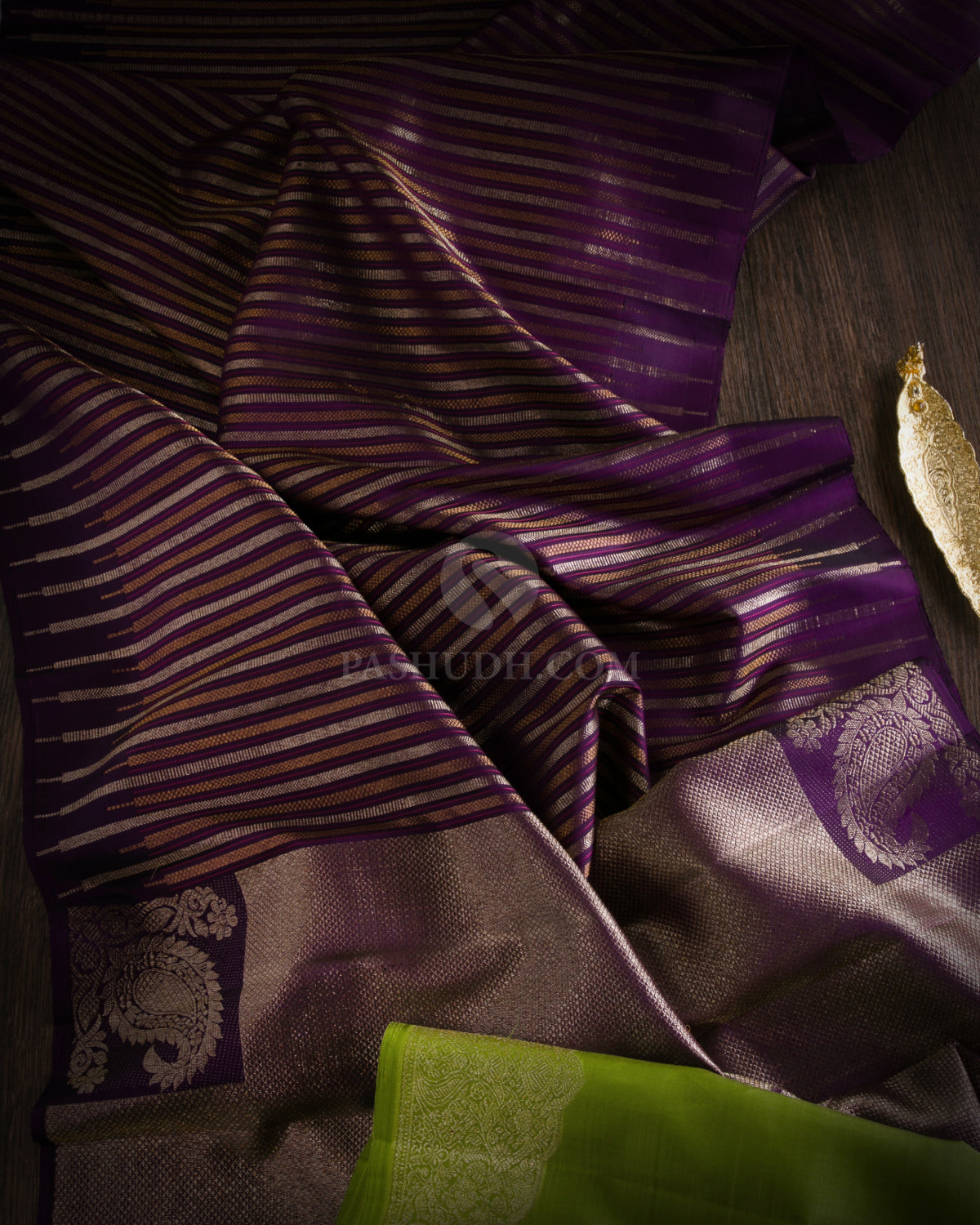 Dark Violet Borderless Kanjivaram Silk Saree - S800 -View 2