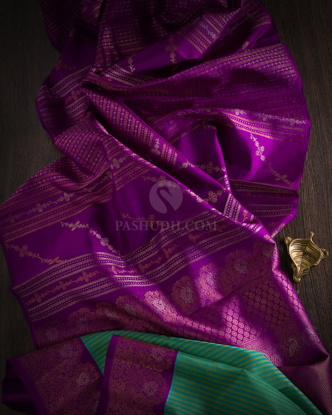 Violet & Parrot Green Pure Zari Kanjivaram Silk Saree - S750 - View 2