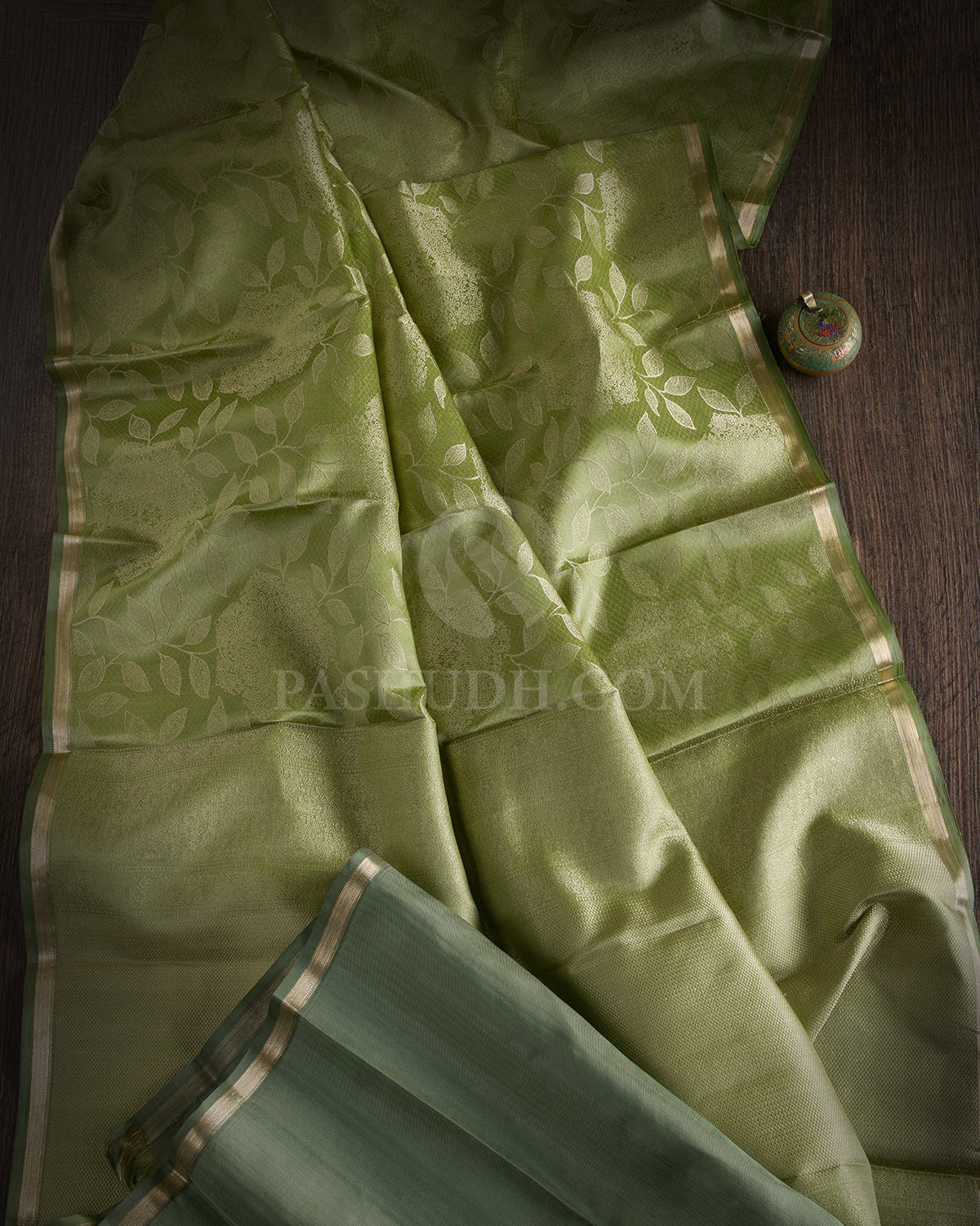 Olive Green kanjivaram Silk Saree - DT248(A)