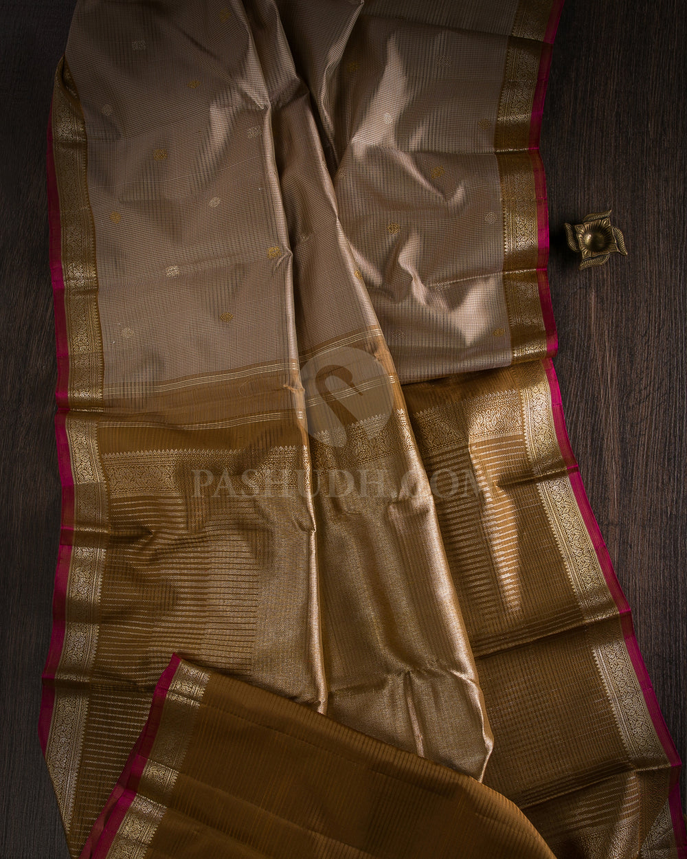 Beige & Moss Green Kanjivaram Silk Saree - S1122(A) - View 1