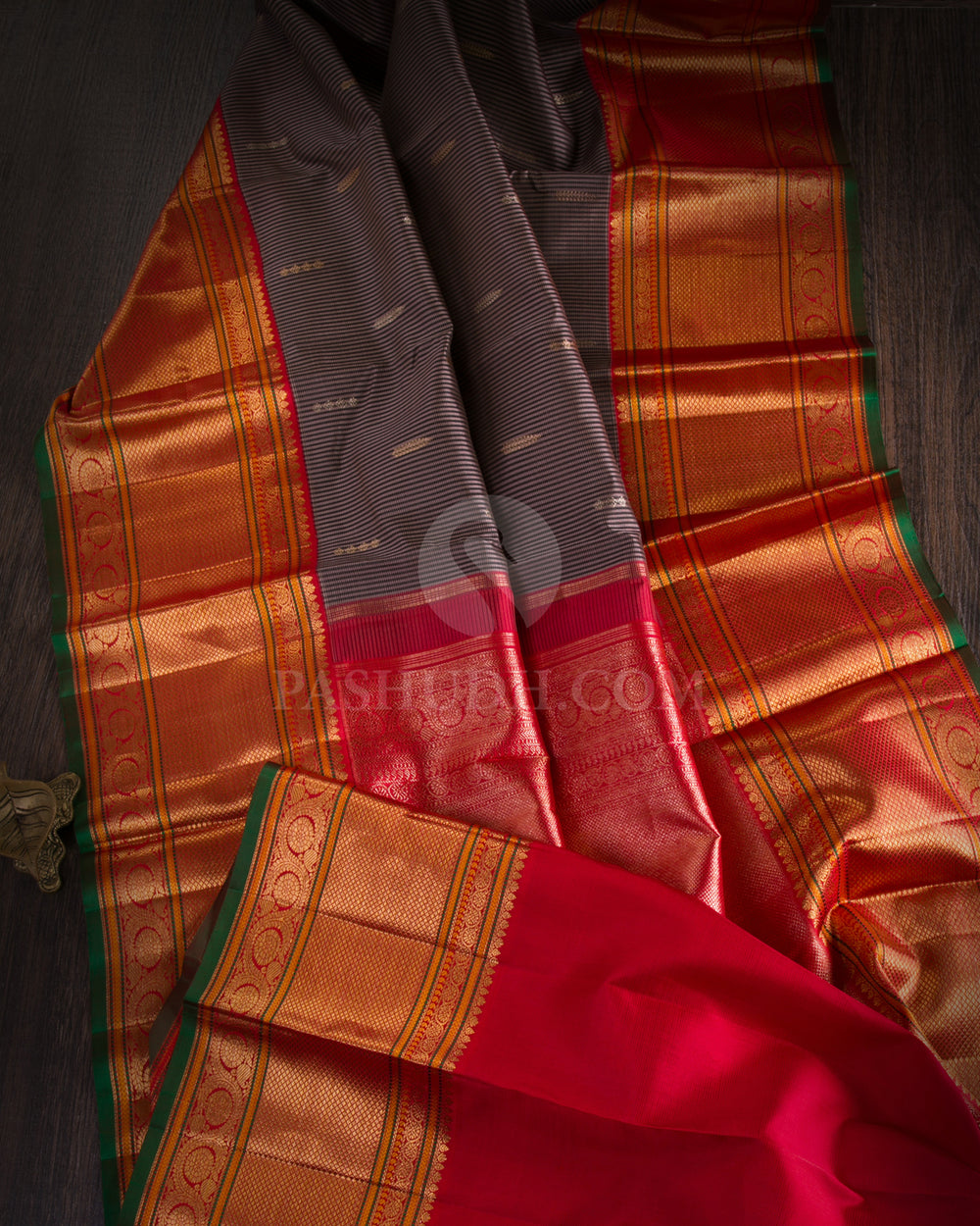 Ivory & Red Kanjivaram Silk Saree - S1085(A) - View 1