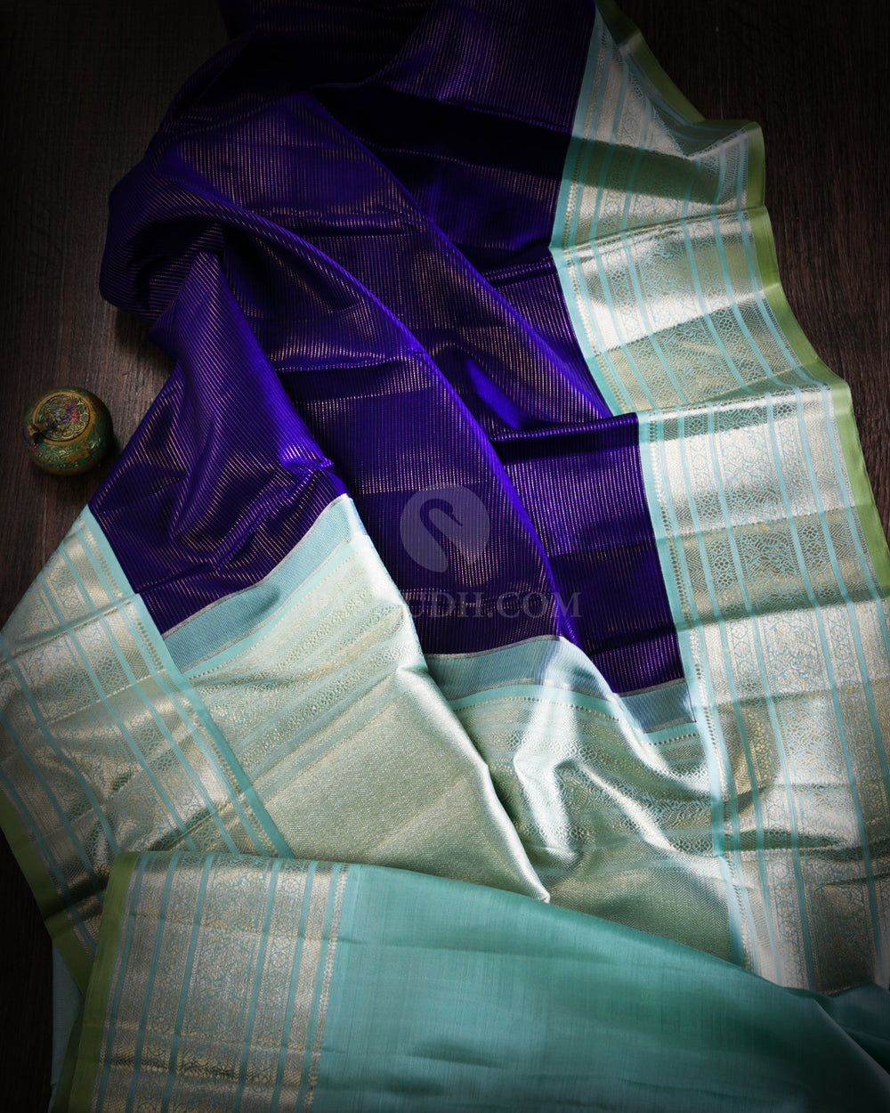 Royal Blue & Pale Sky Blue Kanjivaram Silk Saree - S864 - View 3