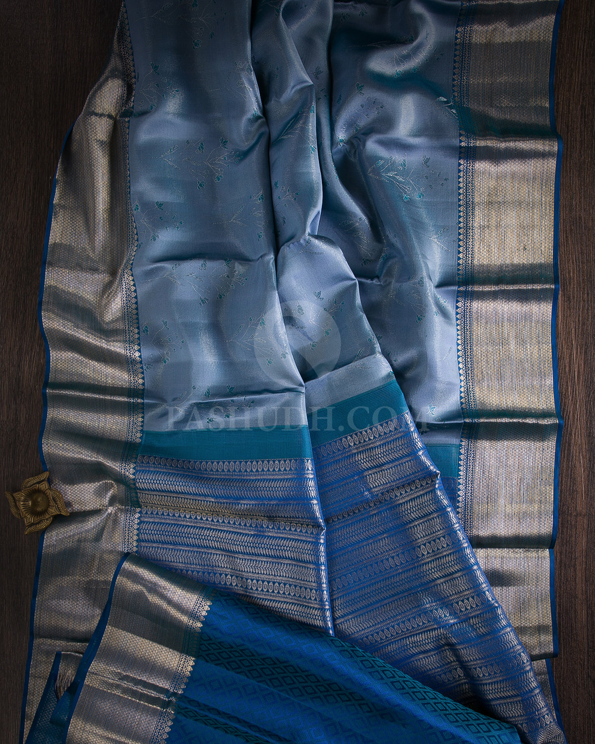 Sare Button Powder Blue & Cobalt Blue Kanjivaram Silk Sare - D532(A) – Pashudh Sarees