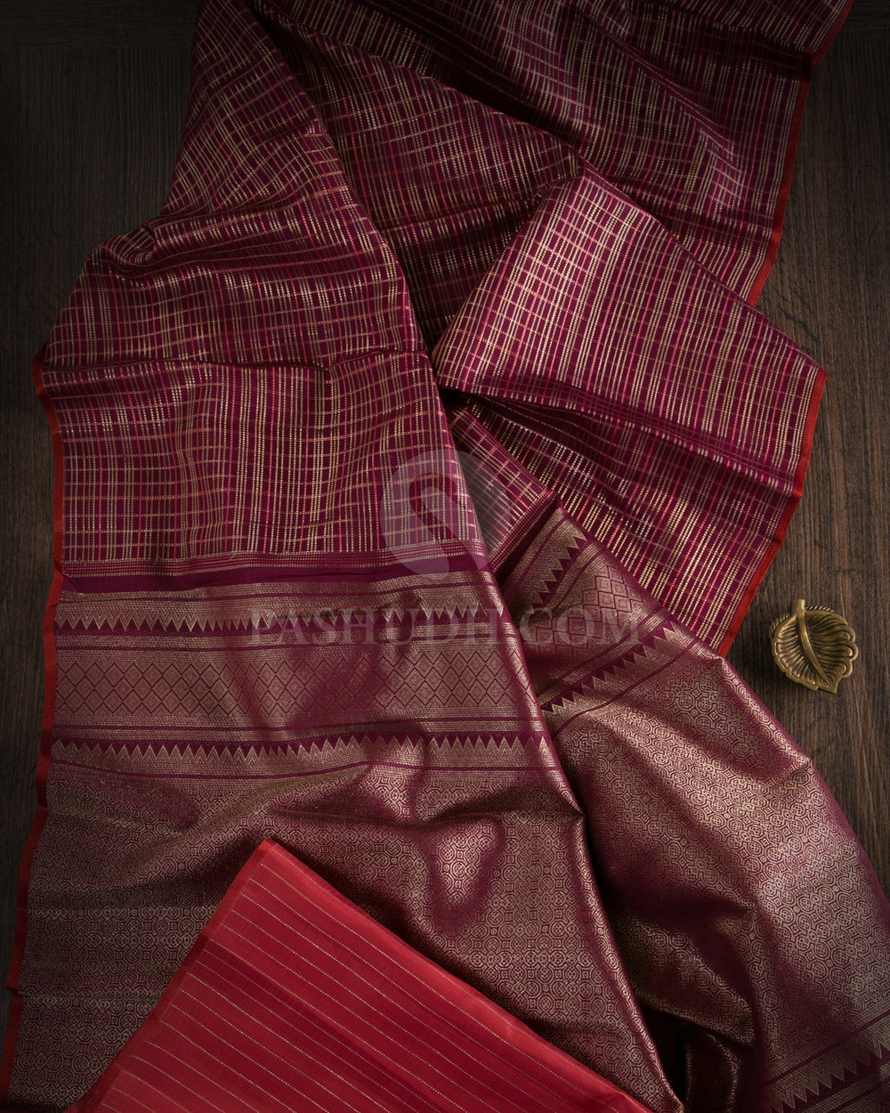 Paaku And Red Kanjivaram Silk Saree - S1035(B) - View 1