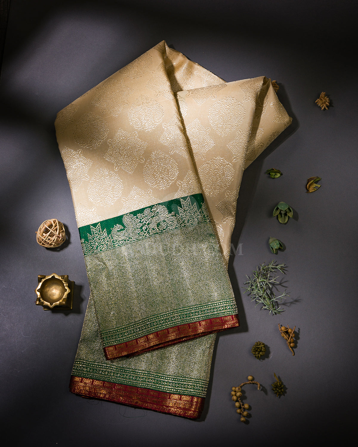 Ivory and Dark Green Kanjivaram Silk Saree - S955