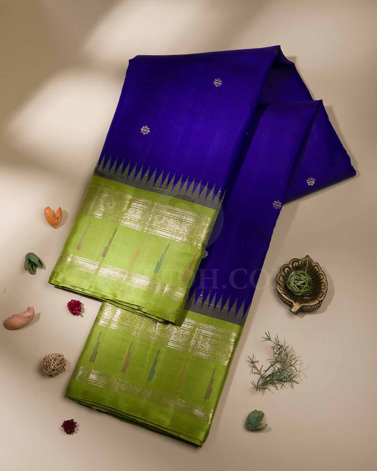 Royal Blue And Leaf Green Kanjivaram Silk Saree - S1161(B)