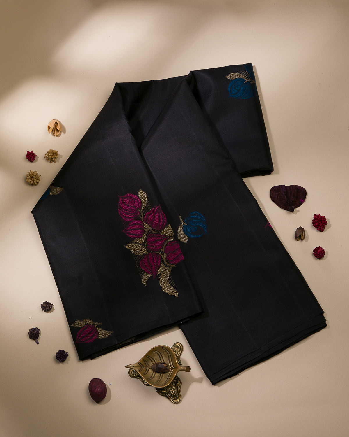 Black Borderless Kanjivaram Silk Saree -S1025(C)