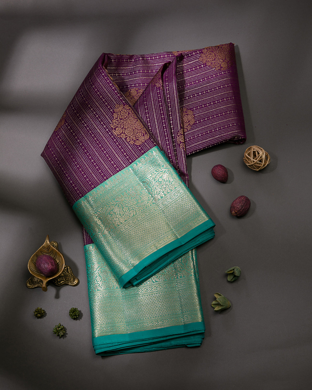 Aubergine And Aquamarine Kanjivaram Silk Saree - S1101(B)