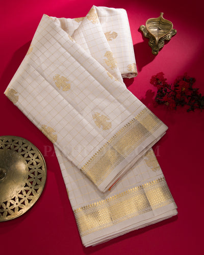 Off White And Peach Traditional Kanjivaram Silk Saree - SVJ32