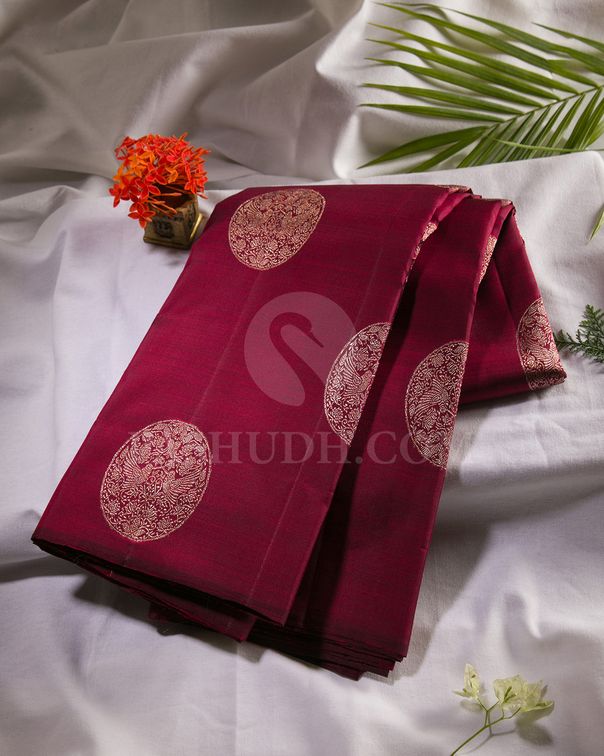 Maroon Borderless Traditional Kanjivaram Silk Saree - SVJ83