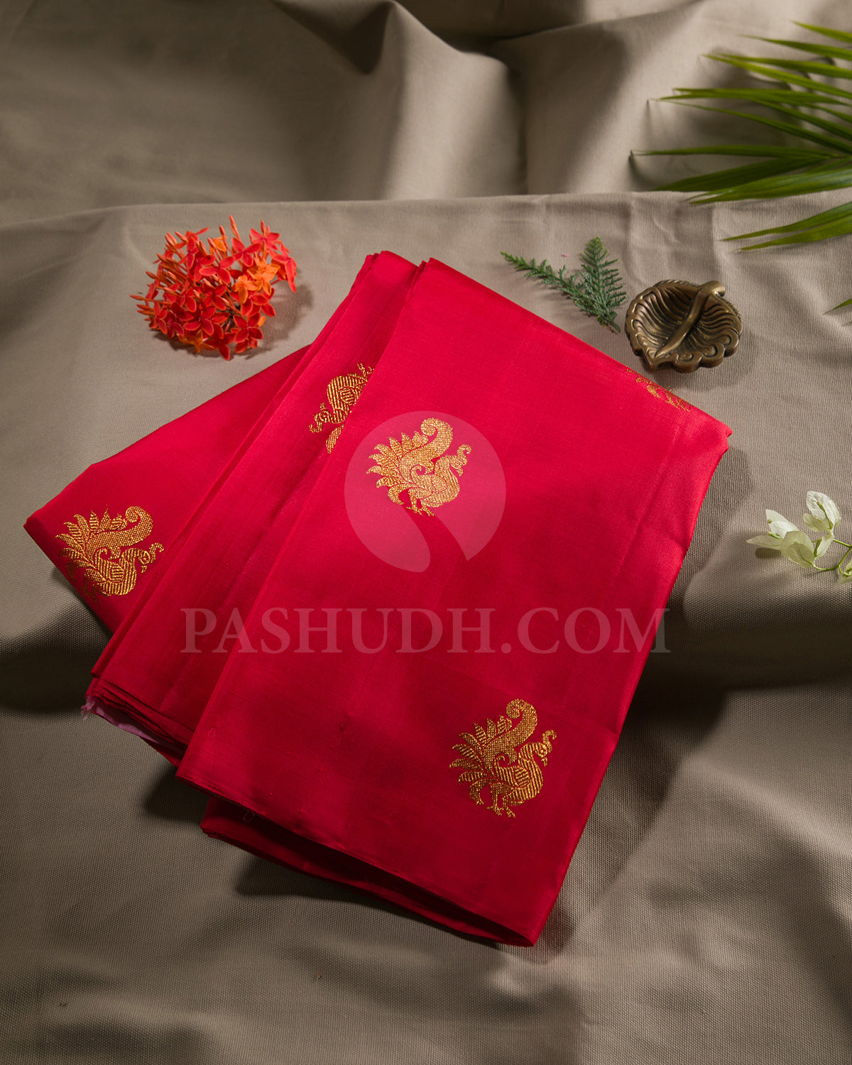 Red And Baby Pink Borderless Traditional Kanjivaram Silk Saree - SVJ89